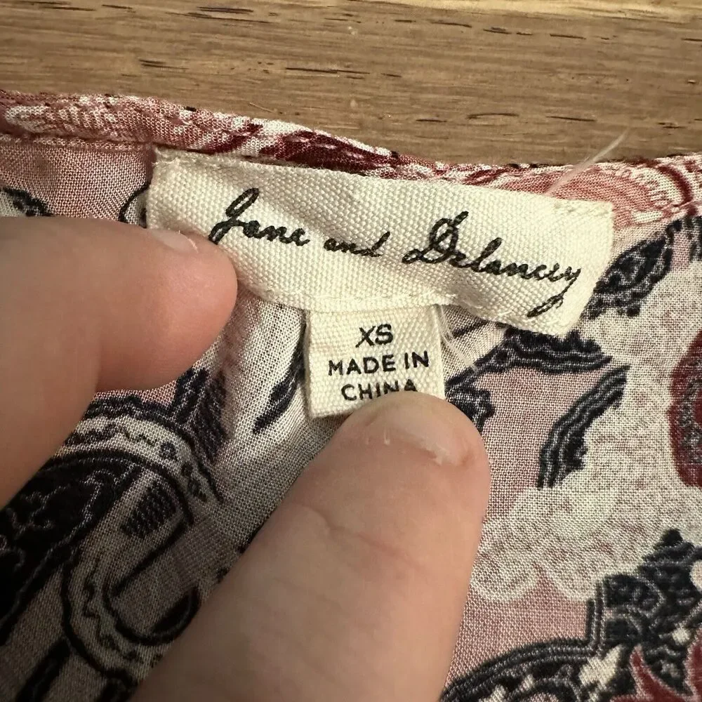 Jane and Delancey women’s beautiful